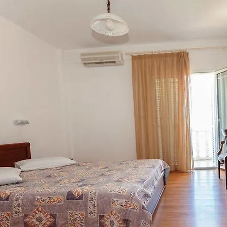 Hotel Golden 3*